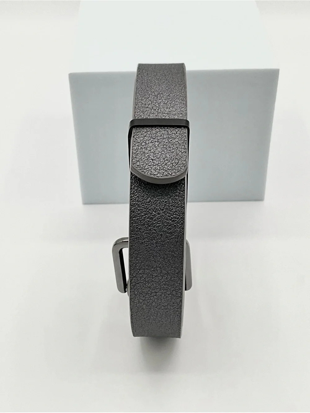 LN Torrid Narrow Waist Belt Metallic Gray Faux Leather Gray Hardware Size 0/00